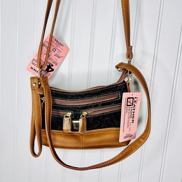 STONE MOUNTAIN Leather  4 In 1 Crossbody Wristlet Clutch Shoulder Bag NWT B1 - Picture 1 of 12